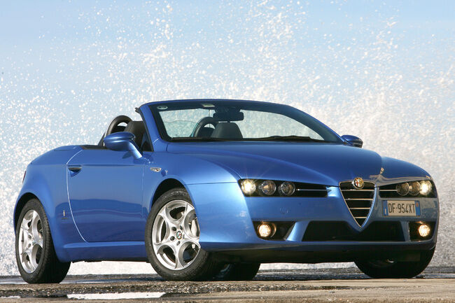Alfa Romeo Spider 03 650x433