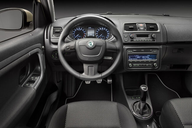 Skoda Roomster 07 650x433