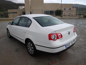 Volkswagen Passat 2.0 TDI 110CV Edition Plus Volkswagen Passat 2.0 TDI 110CV Edition Plus
