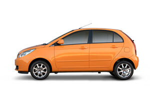 TATA Indica Vista naranja lateral TATA Indica Vista naranja lateral
