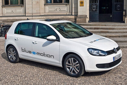 Prototipo Volkswagen Golf blue-e-motion