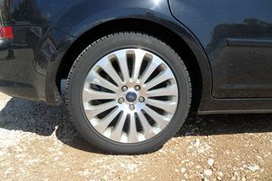 ford-c-max-titanium-07 ford-c-max-titanium-07