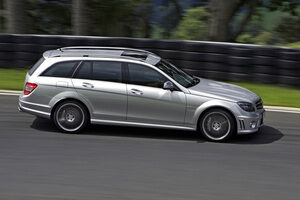 Mercedes Benz Clase C 63 Amg Estate 02 300x200