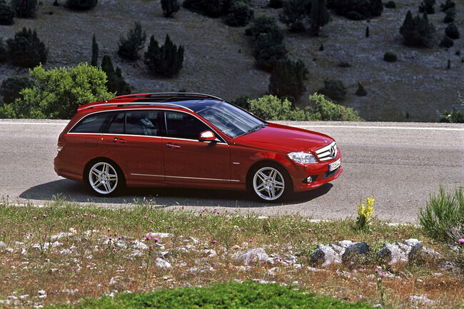 Mercedes Benz Clase C Estate 02 650x433