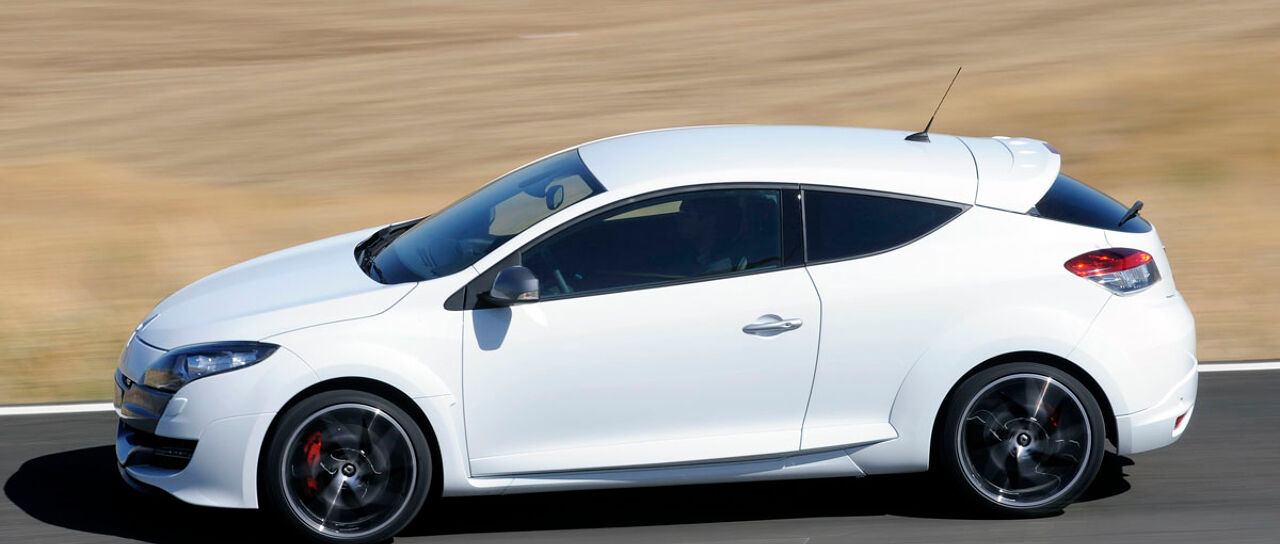 Todas las noticias de coches en un solo portal: Pruebas, fotos, vídeos, informes...