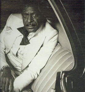 1434260571 C7859717ba 277x300