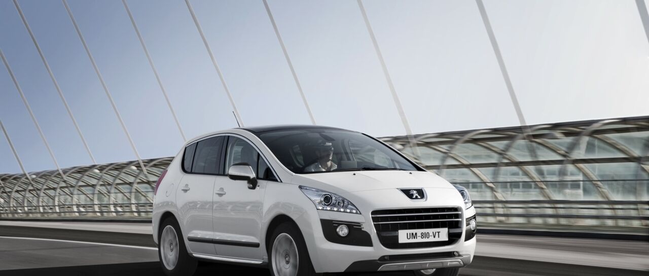 Todas las noticias de coches en un solo portal: Pruebas, fotos, vídeos, informes...