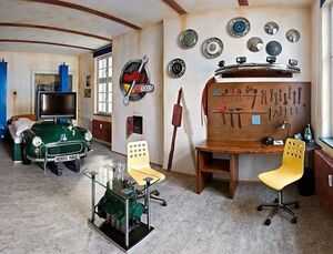 V8 Hotel, un culto al automóvil.