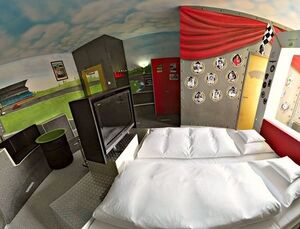 V8 Hotel Rooms Stuttgart 03 300x229