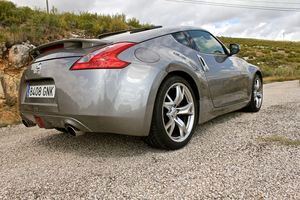Nissan 370z 26 300x200