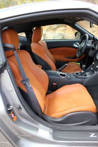 Nissan 370z 30 200x300