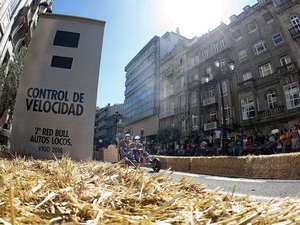 Red Bull Autos Locos 04 300x225