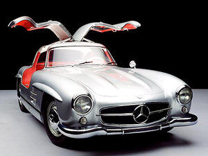 Mercedes 300 SL versión calle.