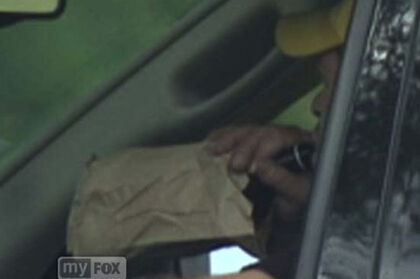 ¡En Chrysler se emborrachan en su hora de comer!