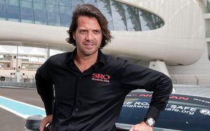Entrevista Stephane Ratel 4950 300x188