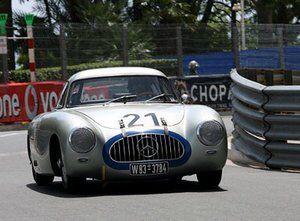 Mercedes-Benz presentará este modelo para las competiciones.