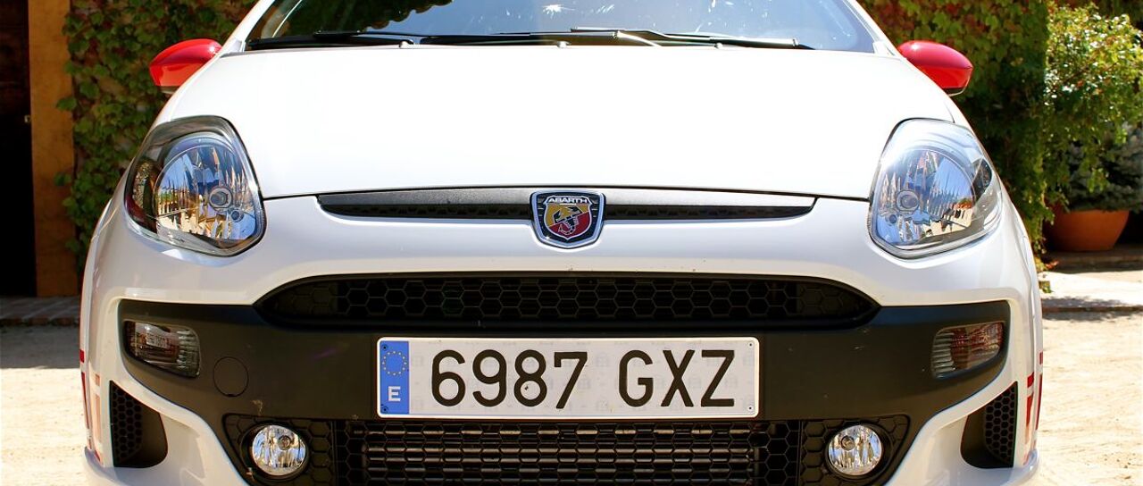 Todas las noticias de coches en un solo portal: Pruebas, fotos, vídeos, informes...