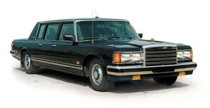 antigua-zil ZIL-41047, última limusina utilizada por el gobierno ruso