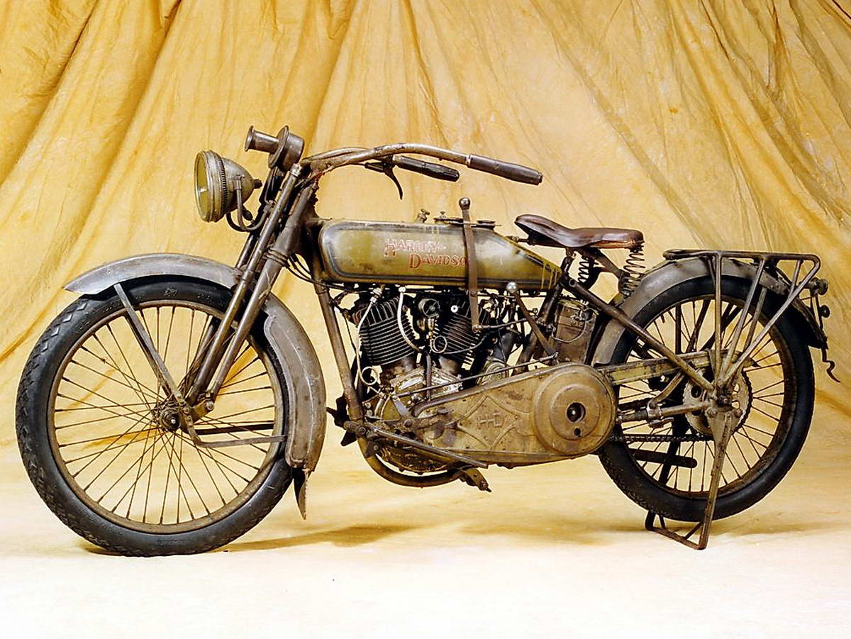 harley_davidson_1917_01