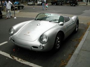Porsche 550 Spyder Famoso Por El Accidente Mortal De James Dean 300x225