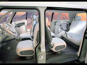 Volkswagen Microbus Concept 2001 5 300x225