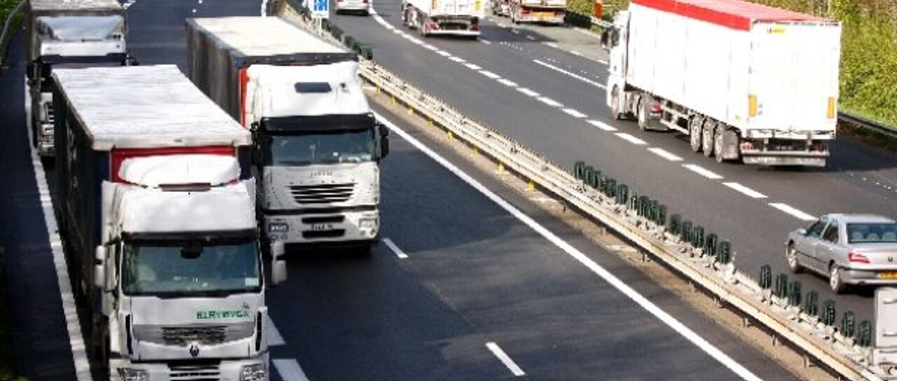 Todas las noticias de coches en un solo portal: Pruebas, fotos, vídeos, informes...