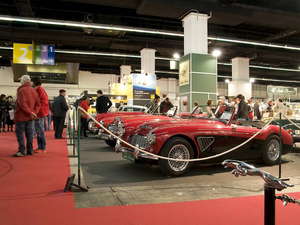 Aspecto de uno de los stands de Auto Retro Barcelona 2010