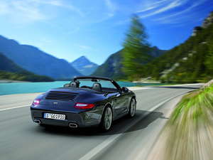 Porsche 911 Black Edition 05 300x225