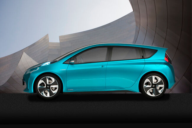 toyota_prius_c_concept_3