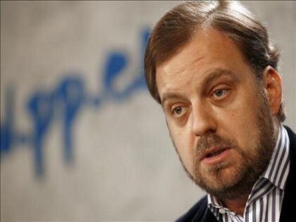 Arístegui propone limitar la velocidad a 160 km/h