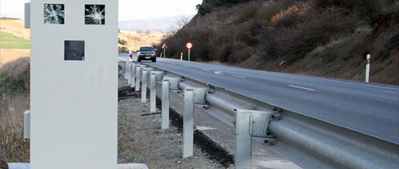 Todas las noticias de coches en un solo portal: Pruebas, fotos, vídeos, informes...