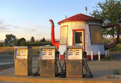 Diez gasolineras por las que te quedarías más que para repostar