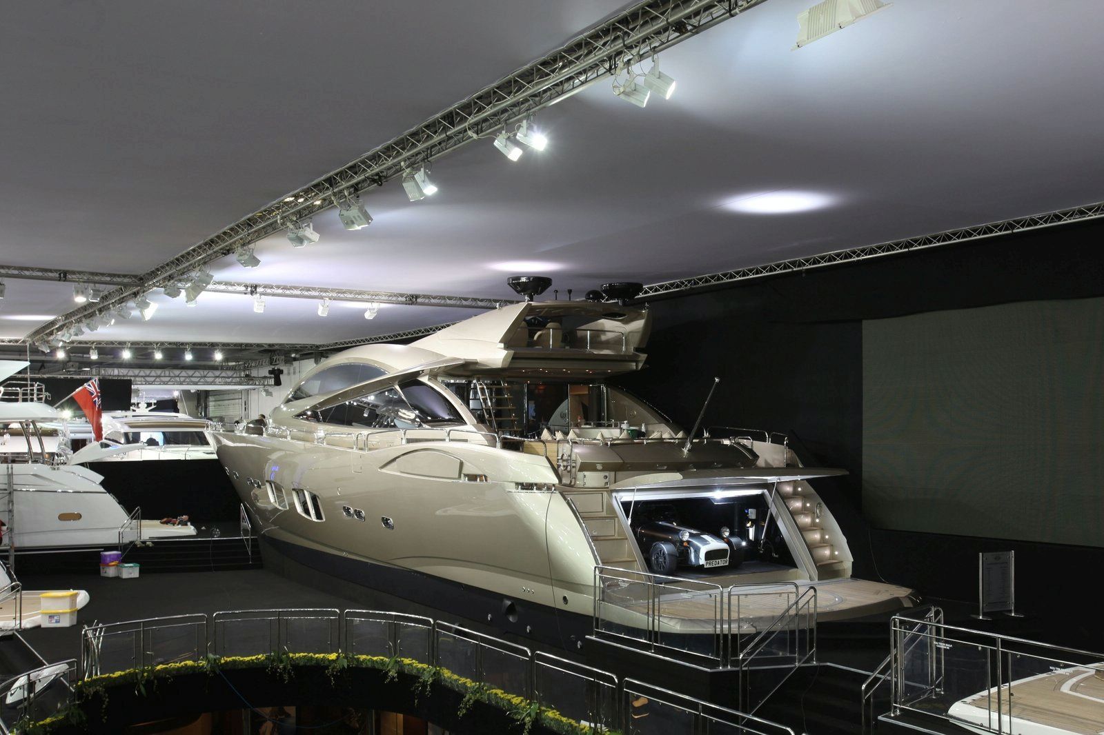 barco caterham 3 Barco Caterham 3