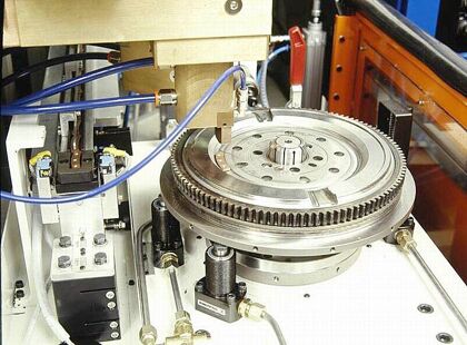 Volantes de inercia ¿híbridos sin baterías?