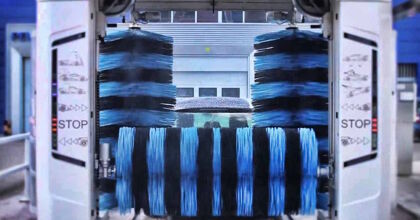 ¿Cómo afecta a nuestro coche pasar por un túnel de lavado? ¿Es mejor limpiarlo con pistola?