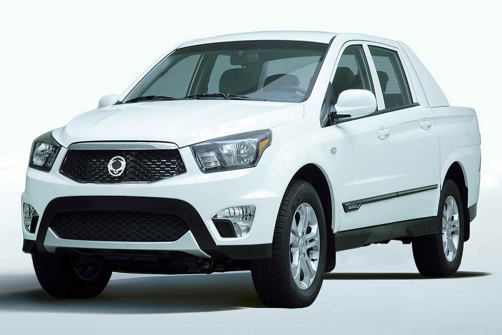 SsangYong SUT 1 01