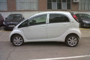 El Peugeot iOn ha sido el modelo elegido por Aena