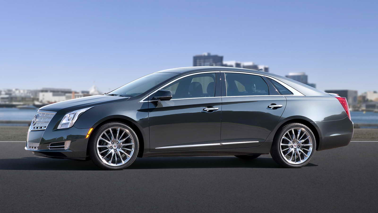 Cadillac XTS 01
