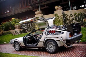 De Lorean DMC 12 01 300x200