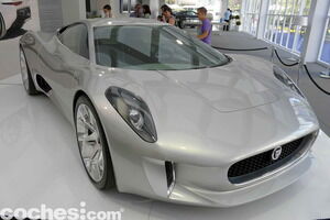 El Jaguar C-X75, el Concept que conmemora los 75 años de diseño de la marca