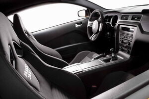 Asientos Recaro para sujetar el cuerpo