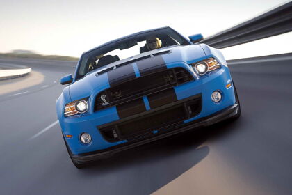 Ford Mustang Shelby GT500 y Boss 302