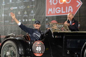 Los ganadores: Giordano Mozzi y Stefania Biacca, pilotando un Aston Martin Le Mans del año 1933