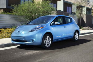 Nissan Leaf IIHS 02 300x200