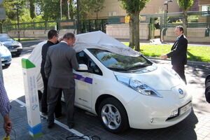 Con 80 kW de potencia puede alcanzar una velocidad máxima de 145 km/h