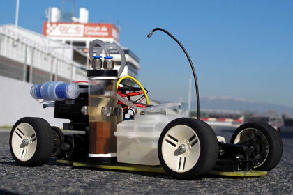 Un coche que funciona con aluminio y sosa caustica