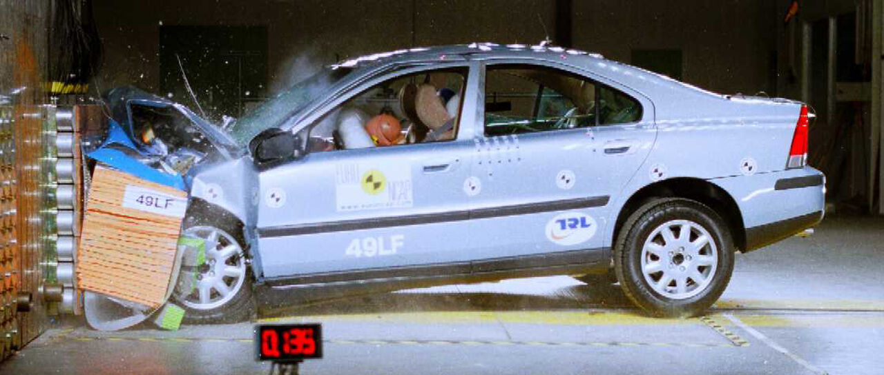 Todas las noticias de coches en un solo portal: Pruebas, fotos, vídeos, informes...