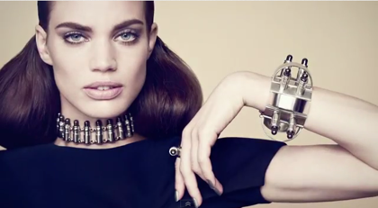 EL Lexus CT 200 h se recicla en moda