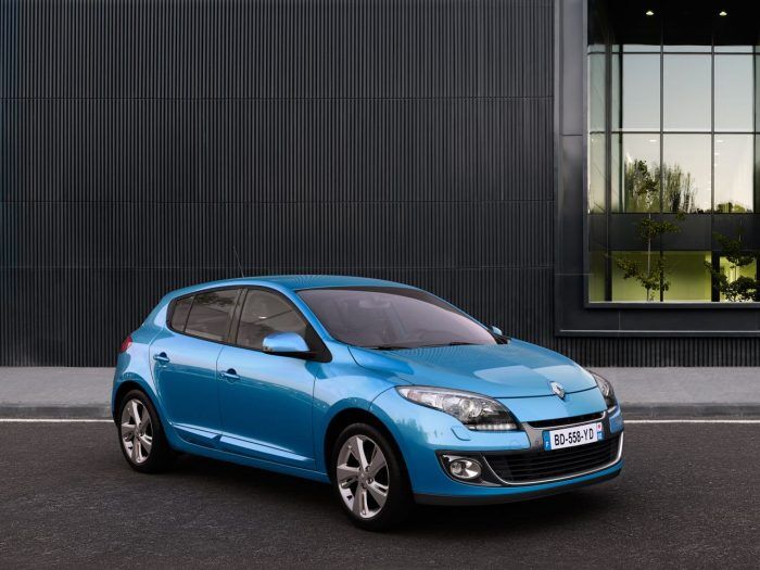 Renault Megane 2012 1 700x525