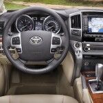 Toyota Land Cruiser 200 7 150x150